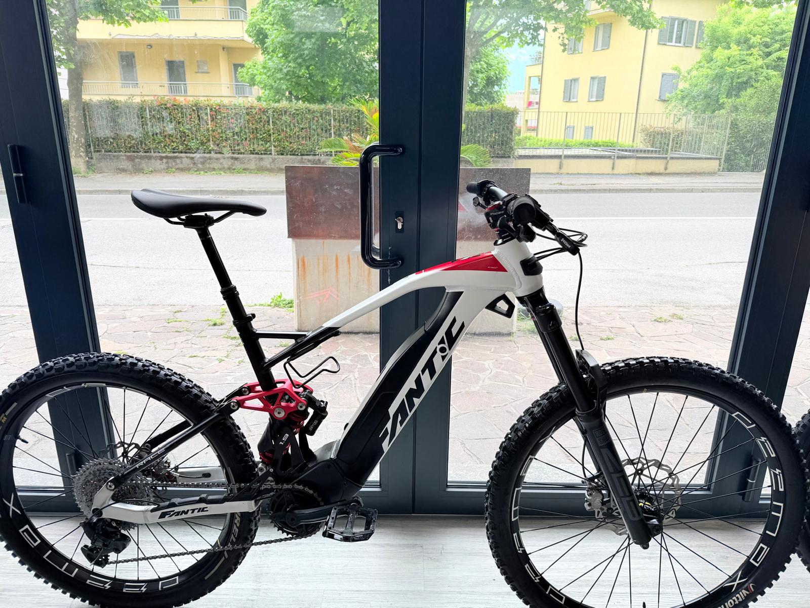 FANTIC XEF 1.9 TAGLIA L