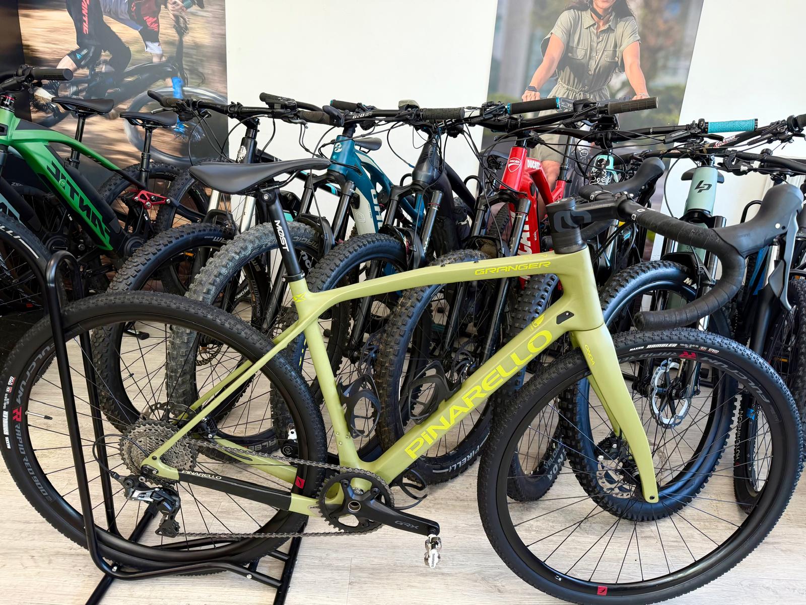 Gravel in carbonio Pinarello granger perfetto stato taglia M