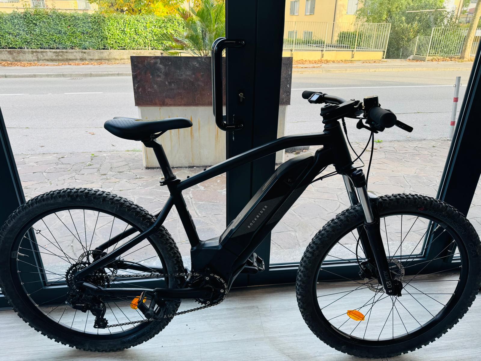 e-bike front Rockrider E-st 500 ottimo stato