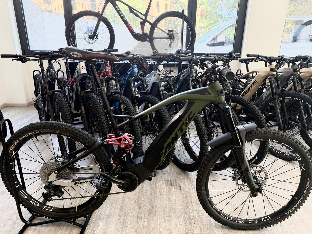 Fantic XEF 1.9 taglia L solo 1800 KM