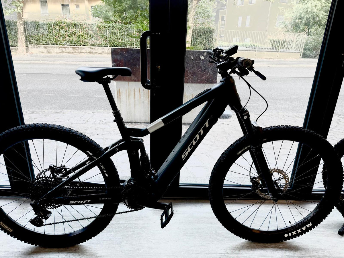 Scott Strike 930 perfetto stato solo 800km