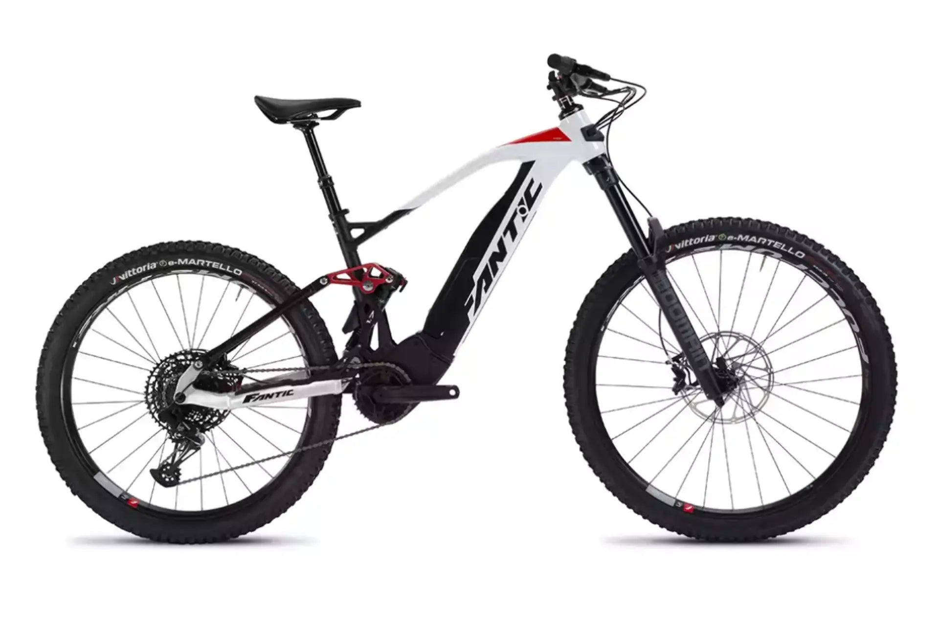 La Fantic XMF 1.7 S una ebike da all mountain, le prestazioni di guida da enduro con la maneggevolezza di una trail grazie anche alle ruote mullet.