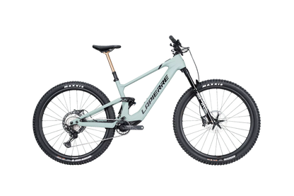la nuova Lapierre E-Zesty AM LTD S arrivata con i suoi 18,5 kg di ?leggerezza?! Completamente rinnovata rispetto al vecchio modello nel telaio.