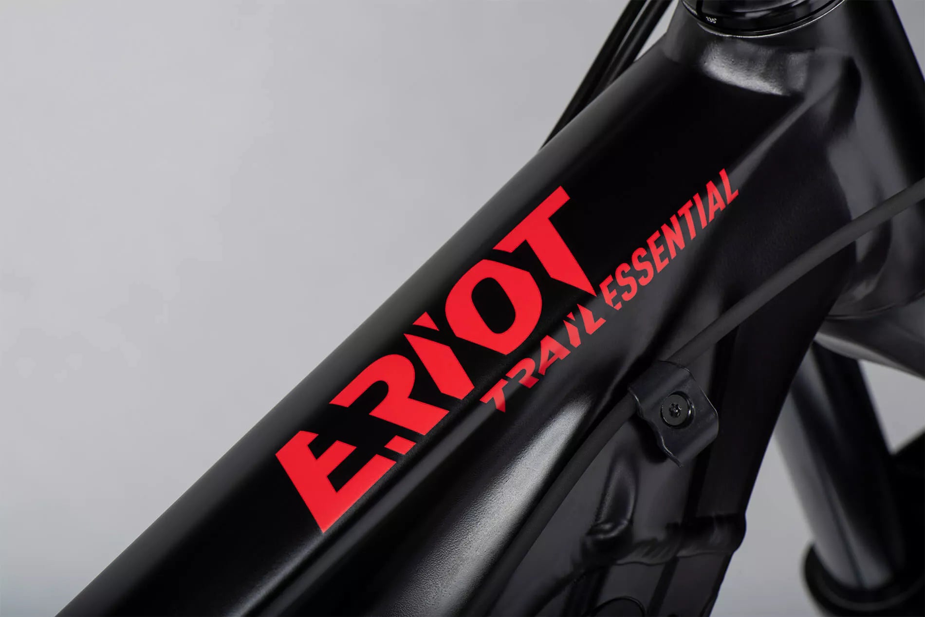 Ghost E-Riot Trail Essential
