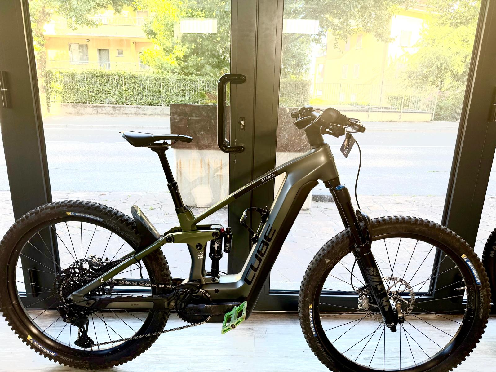 Cube Stereo Hybrid 140 HPC 750wh taglia S