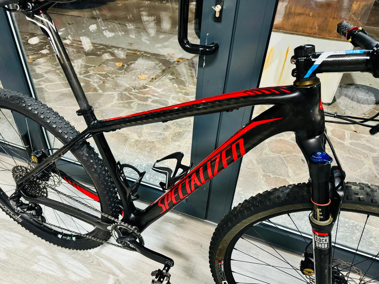 Specialized Stumpjumper 29 taglia L in carbonio