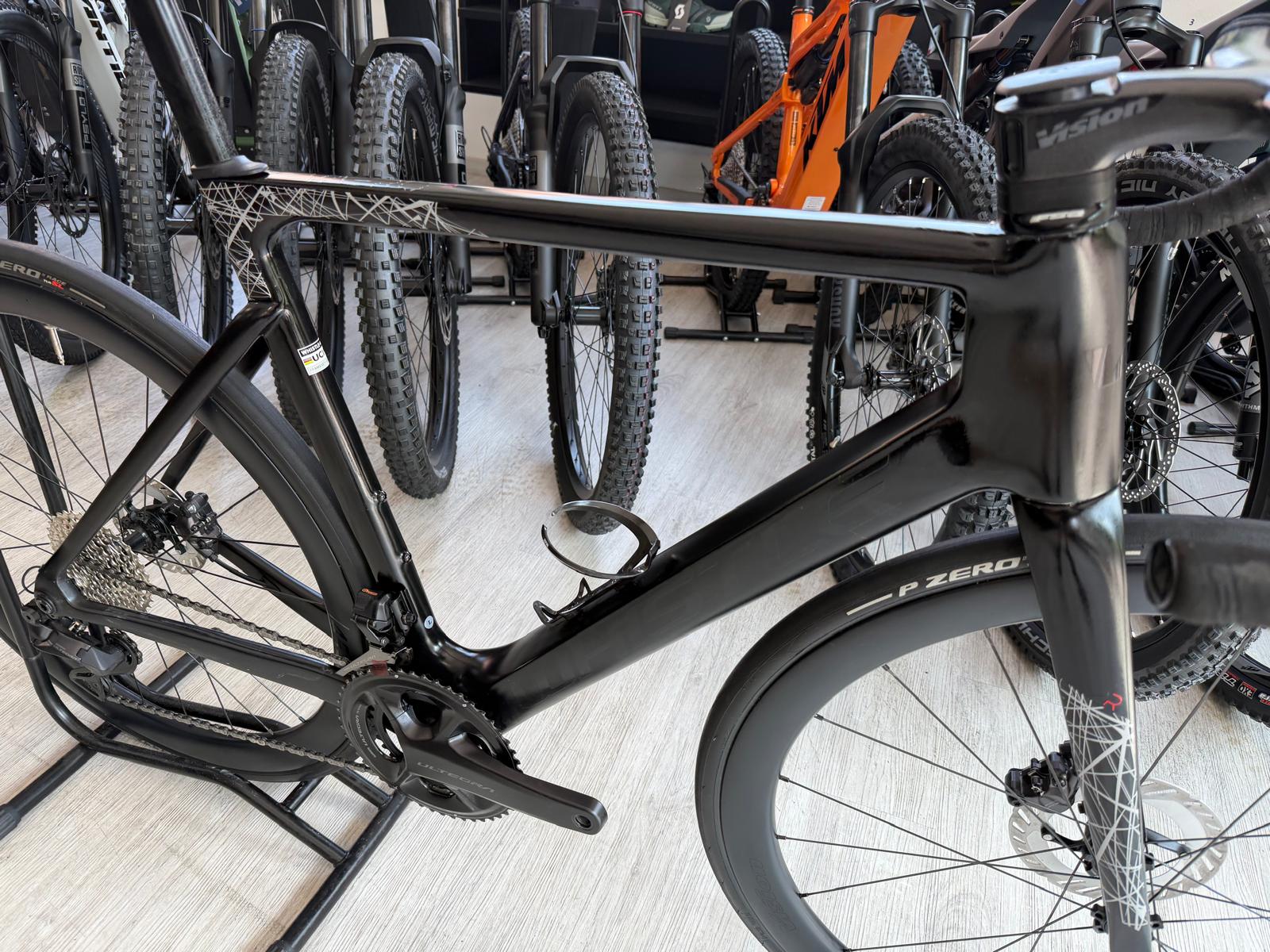 Bici da corsa pari al nuovo Whistle Vaero 2R taglia L 56